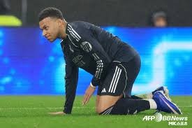 《战争雷霆》争议广告：现实空难照片引发玩家强烈反响